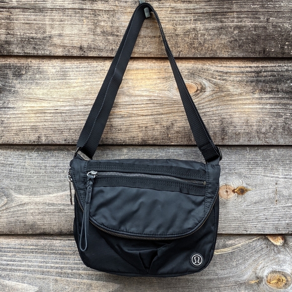 lululemon festival bag ii